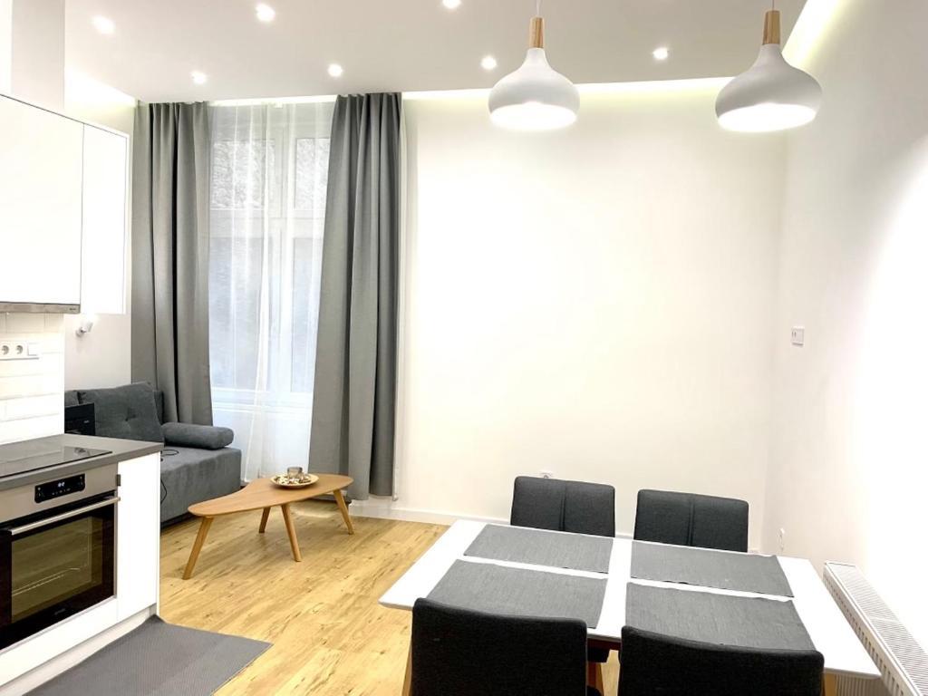 Colton Budapest Paulay Apartments Kültér fotó