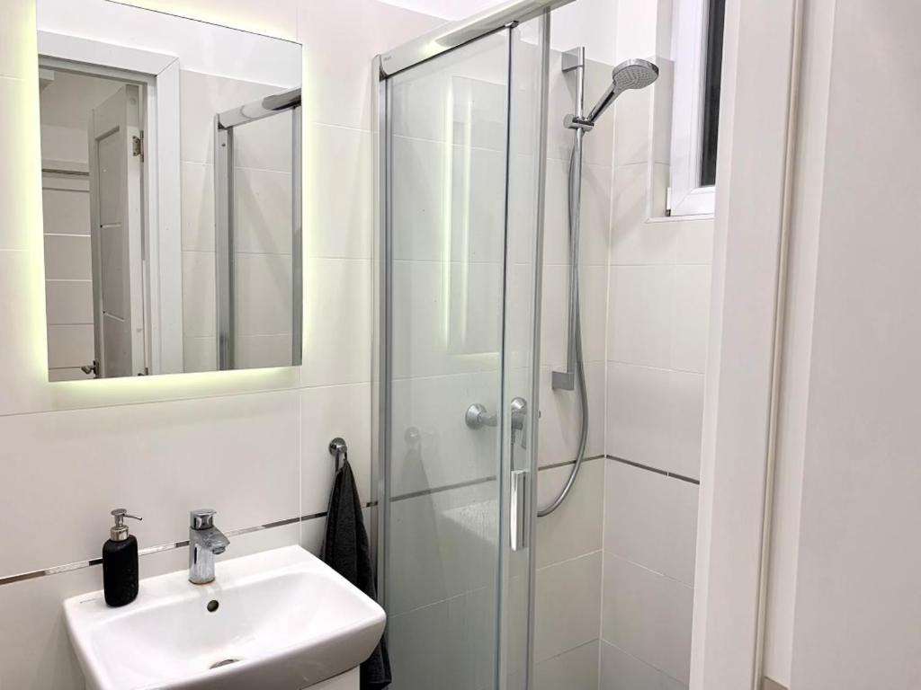 Colton Budapest Paulay Apartments Kültér fotó